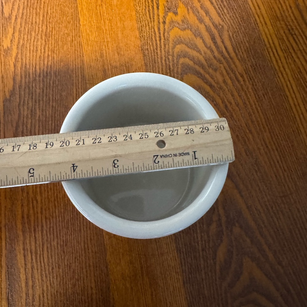 Christmas ~ Longaberger 1 Pint Holly Crock - Picture 5 of 5